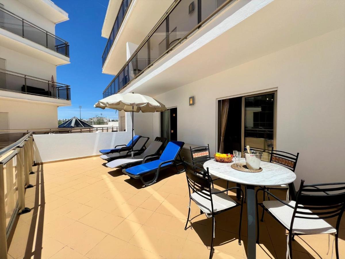 Apartamento Albufeira Terrace With Pool By Homing Exterior foto