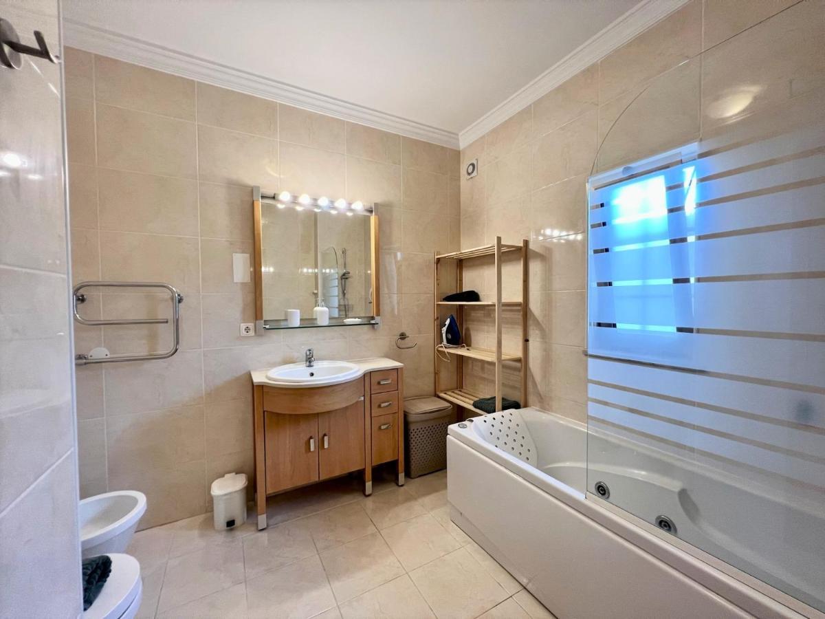 Apartamento Albufeira Terrace With Pool By Homing Exterior foto